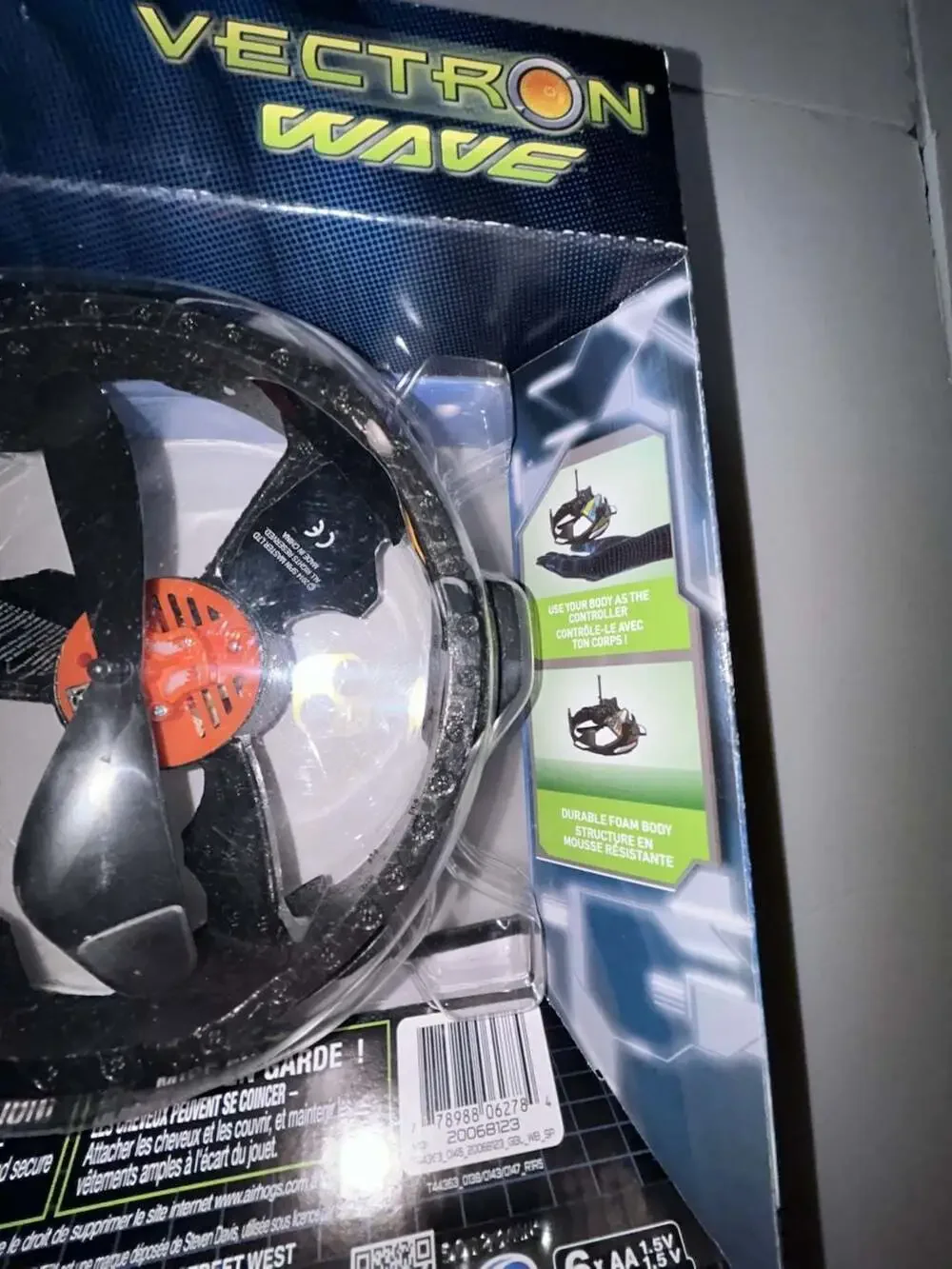 Air Hogs Vectron Wave Hand Controlled UFO Flying Toy
